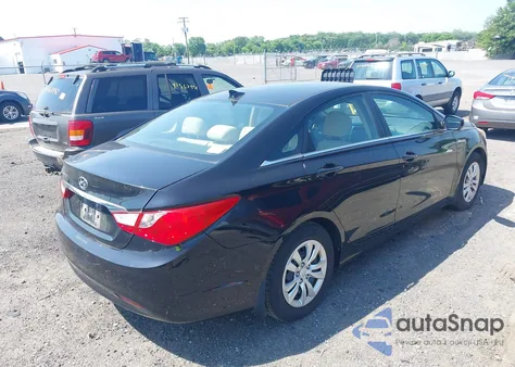 2013 Hyundai Sonata Gls z USA, uszkodzony, nr VIN 5NPEB4AC5DH509526